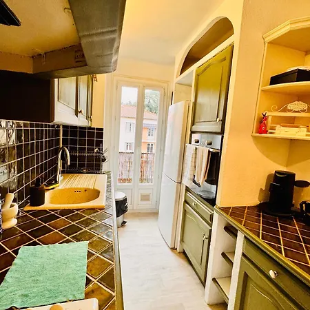 Spacieux/paisible 5 Pièces En Plein Coeur De Appartement